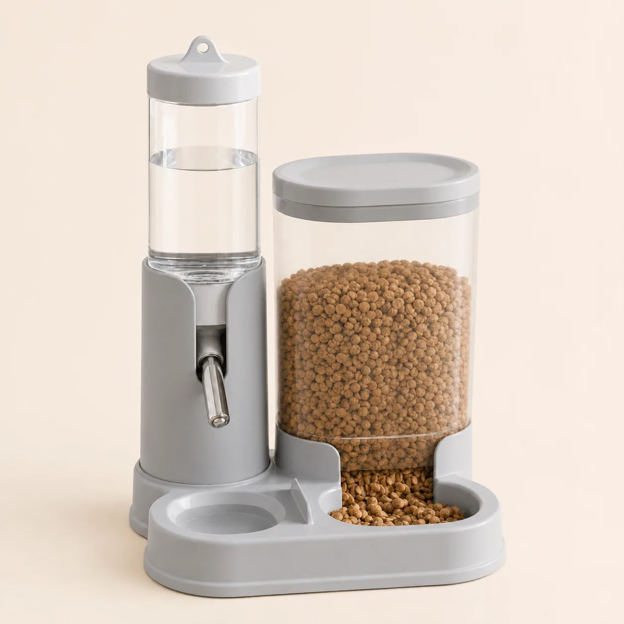 Two-in-One Food & Water Station detail view 2